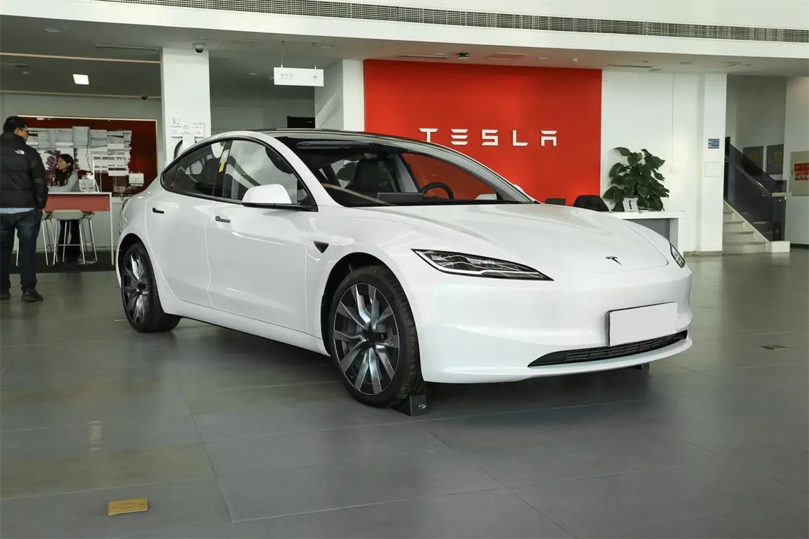 特斯拉 Model 3 2025款 改款 长续航后轮驱动版 2