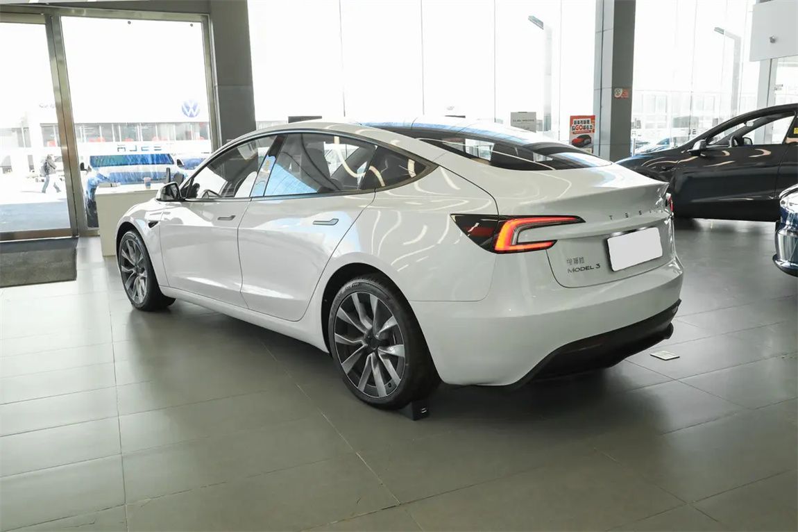 特斯拉 Model 3 2025款 改款 长续航后轮驱动版 8