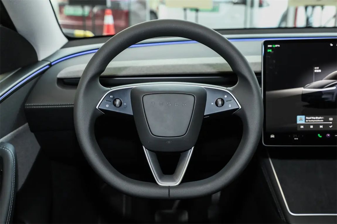 特斯拉 Model Y 2025款 后轮驱动版 5