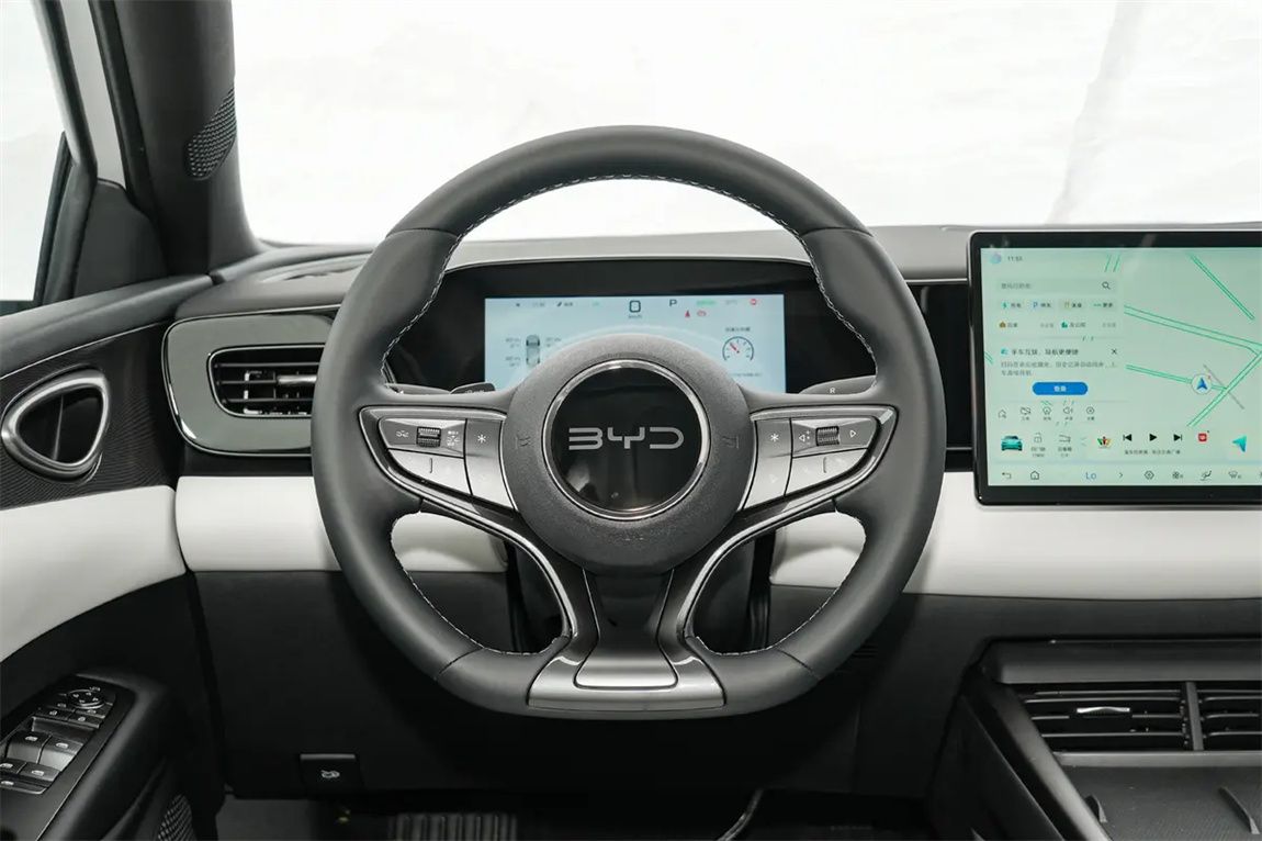 比亚迪 海豹06 2025款 EV 545KM尊享型 3