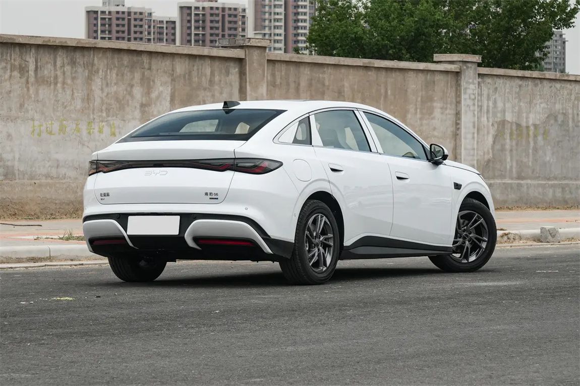 比亚迪 海豹06 2025款 EV 545KM尊享型 7