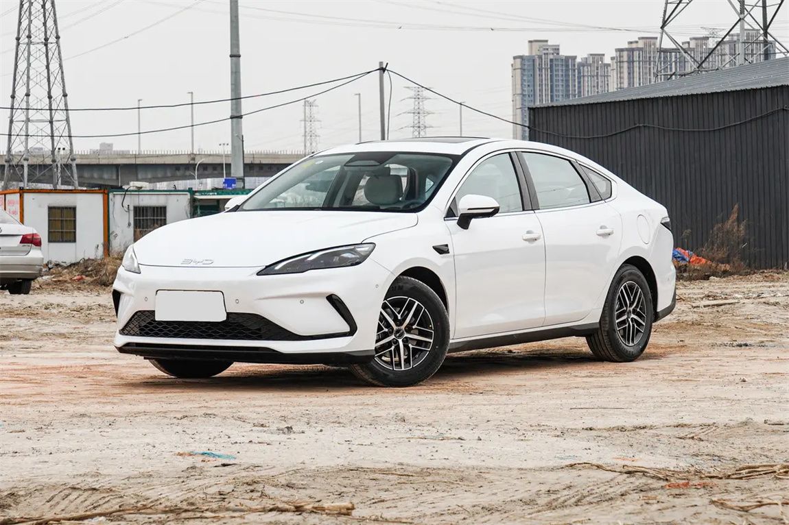 比亚迪 海豹05 DM-i 2025款 DM-i 智驾版 55KM尊贵型 10