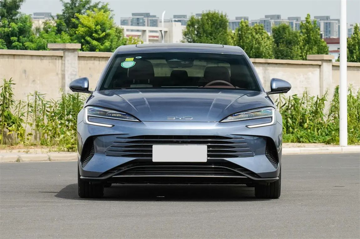 比亚迪 海豹07 DM-i 2025款 DM-i 1.5L 125km 尊贵型 2