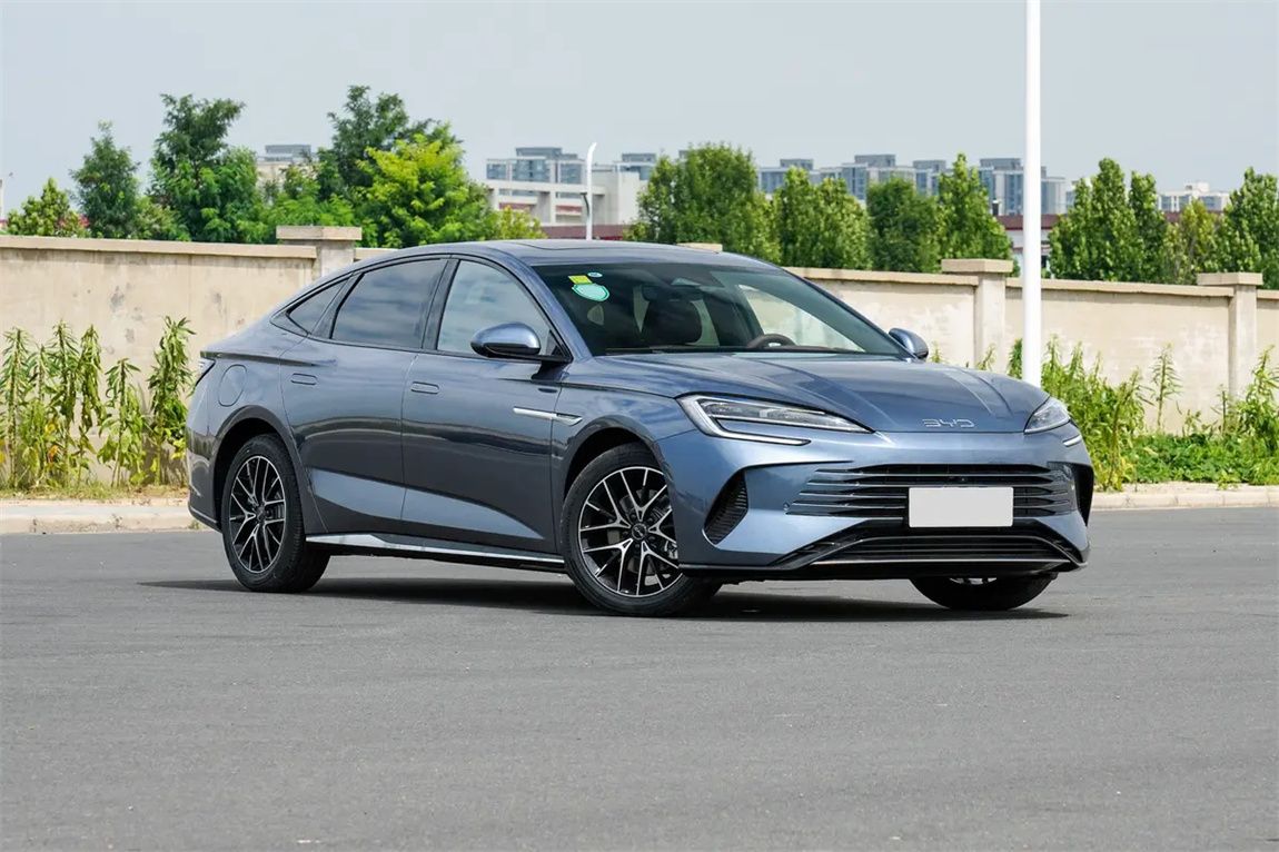 比亚迪 海豹07 DM-i 2025款 DM-i 1.5L 125km 尊贵型 3