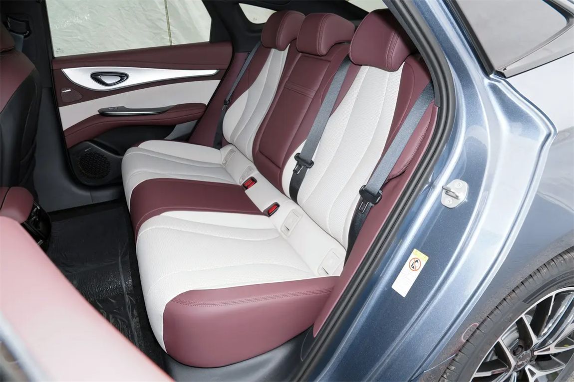 比亚迪 海豹07 DM-i 2025款 DM-i 1.5L 125km 尊贵型 6