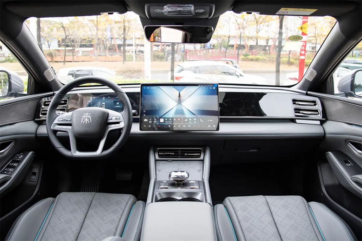比亚迪 秦L 2025款 DM-i 智驾版 120KM卓越型 4