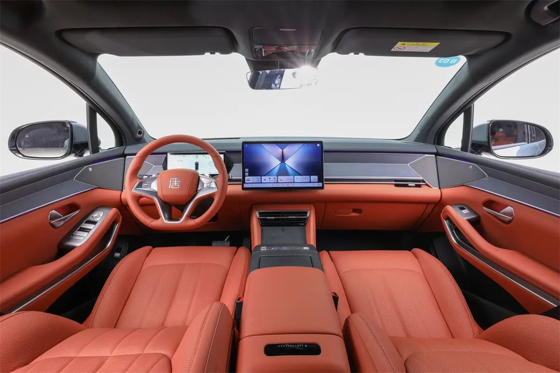 比亚迪 唐L 2025款 EV 670KM激光雷达旗舰型 4