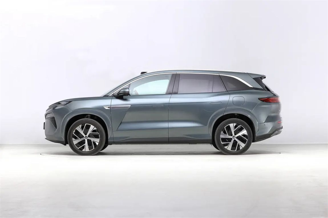 比亚迪 唐L 2025款 EV 670KM激光雷达旗舰型 7