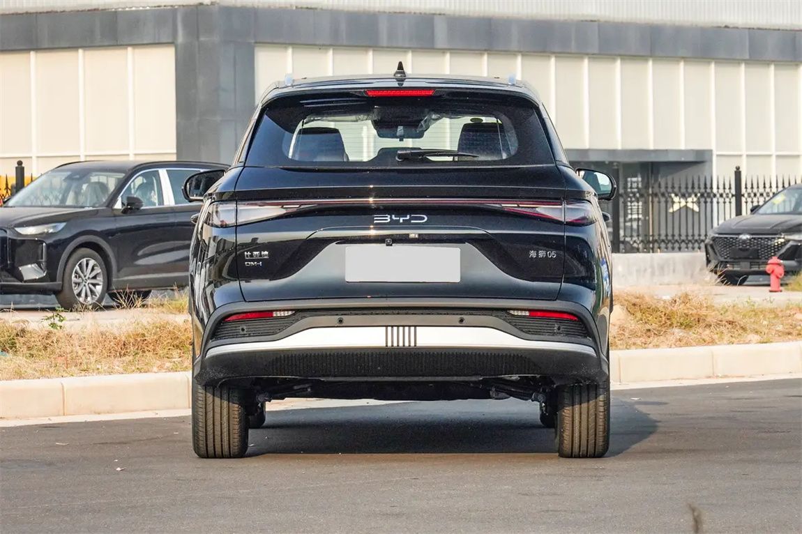 比亚迪 海狮05 DM-i 2025款 DM-i 75KM尊贵型 8