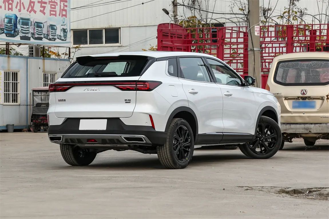 东风风神 皓极 2025款 马赫动力 1.5T 尊贵型 8