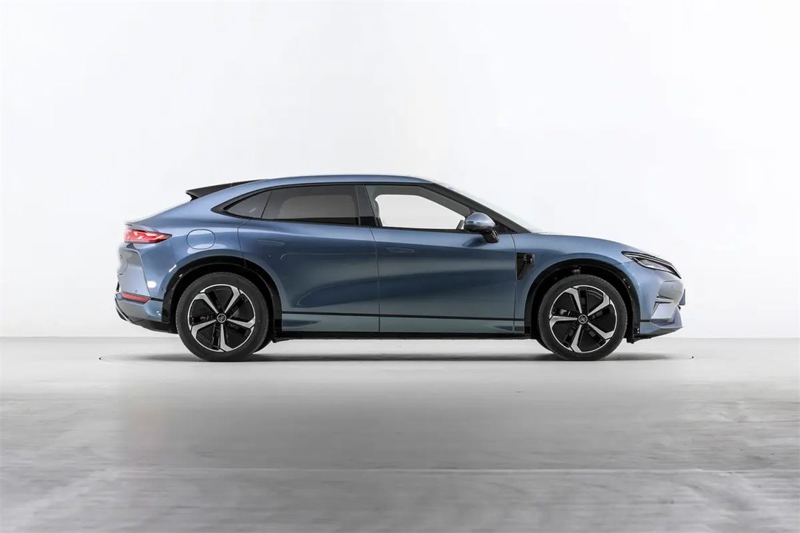 比亚迪 宋L EV 2025款 662km 卓越智驾型 7