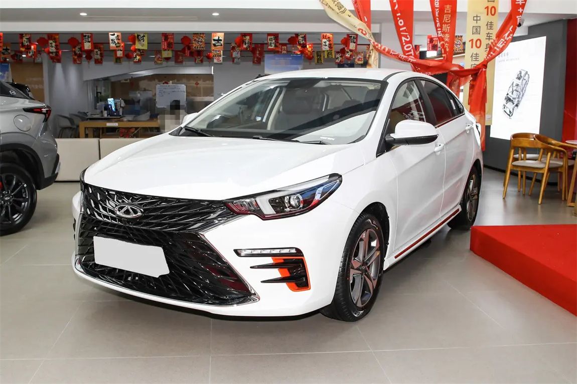 奇瑞 艾瑞泽5 PLUS 2025款 1.5L CVT 新动版