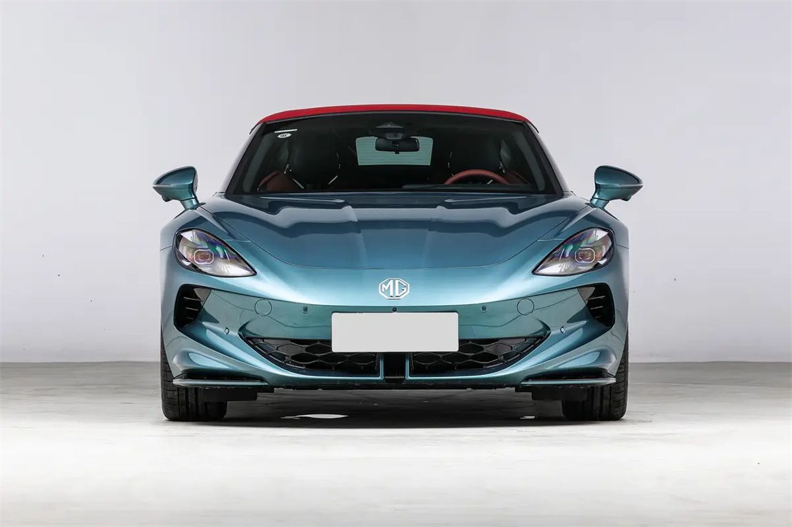 名爵 MG Cyberster 2026款 520km 传奇四驱版 2