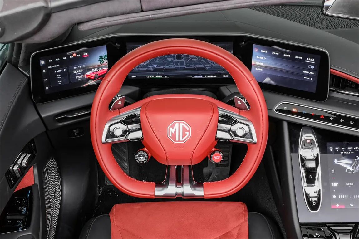 名爵 MG Cyberster 2026款 520km 传奇四驱版 4