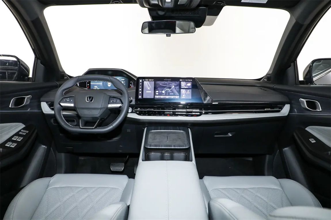 长安CS55PLUS新能源 2025款 智慧新蓝鲸 125km 超能版 4