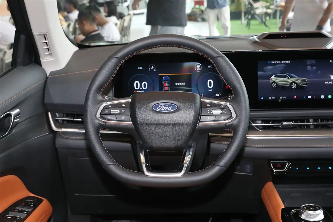 福特 领睿 2025款 EcoBoost 170 尊领型PLUS 4
