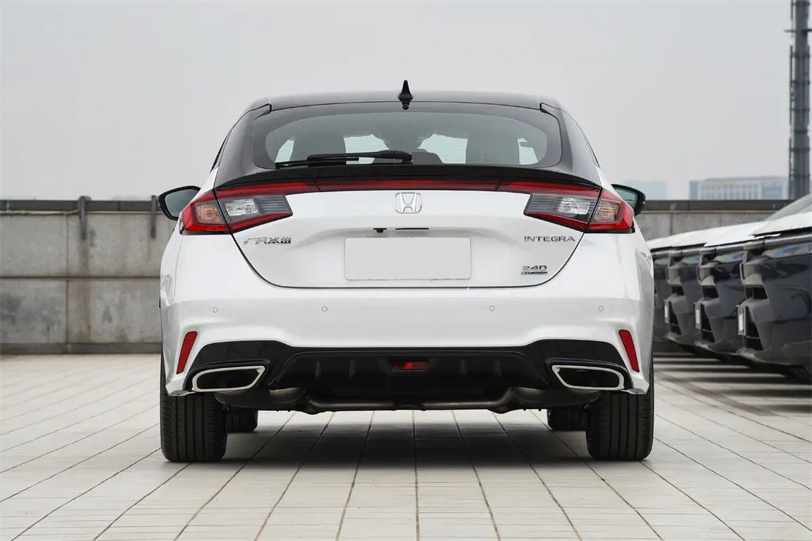 本田 型格 2025款 HATCHBACK 240TURBO 手动冠军版 9