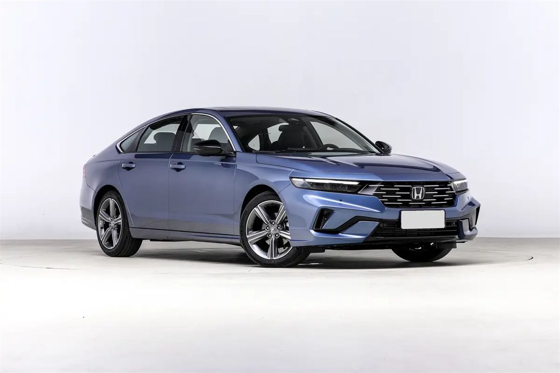 本田 雅阁 2025款 运动系列 260TURBO 尊贵版 3