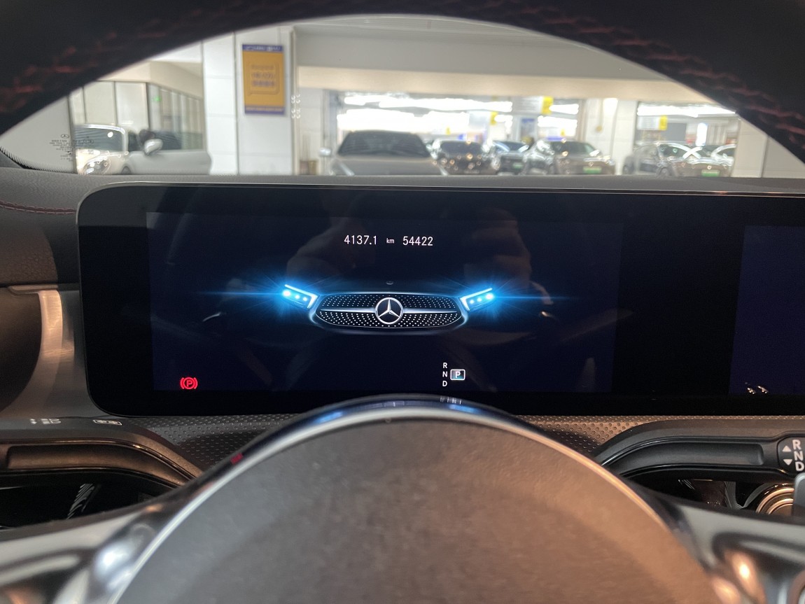 奔驰CLA 2023款 CLA 200 4MATIC 6