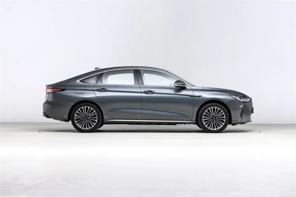 奇瑞风云 风云A8L 2025款 1.5TGDI 145km 豪华型 7