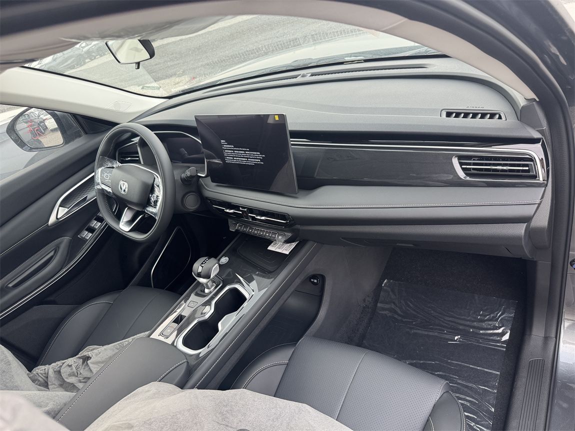 长安CS75PLUS 2026款 智慧冠军版 1.5T 新蓝鲸 智航型 6