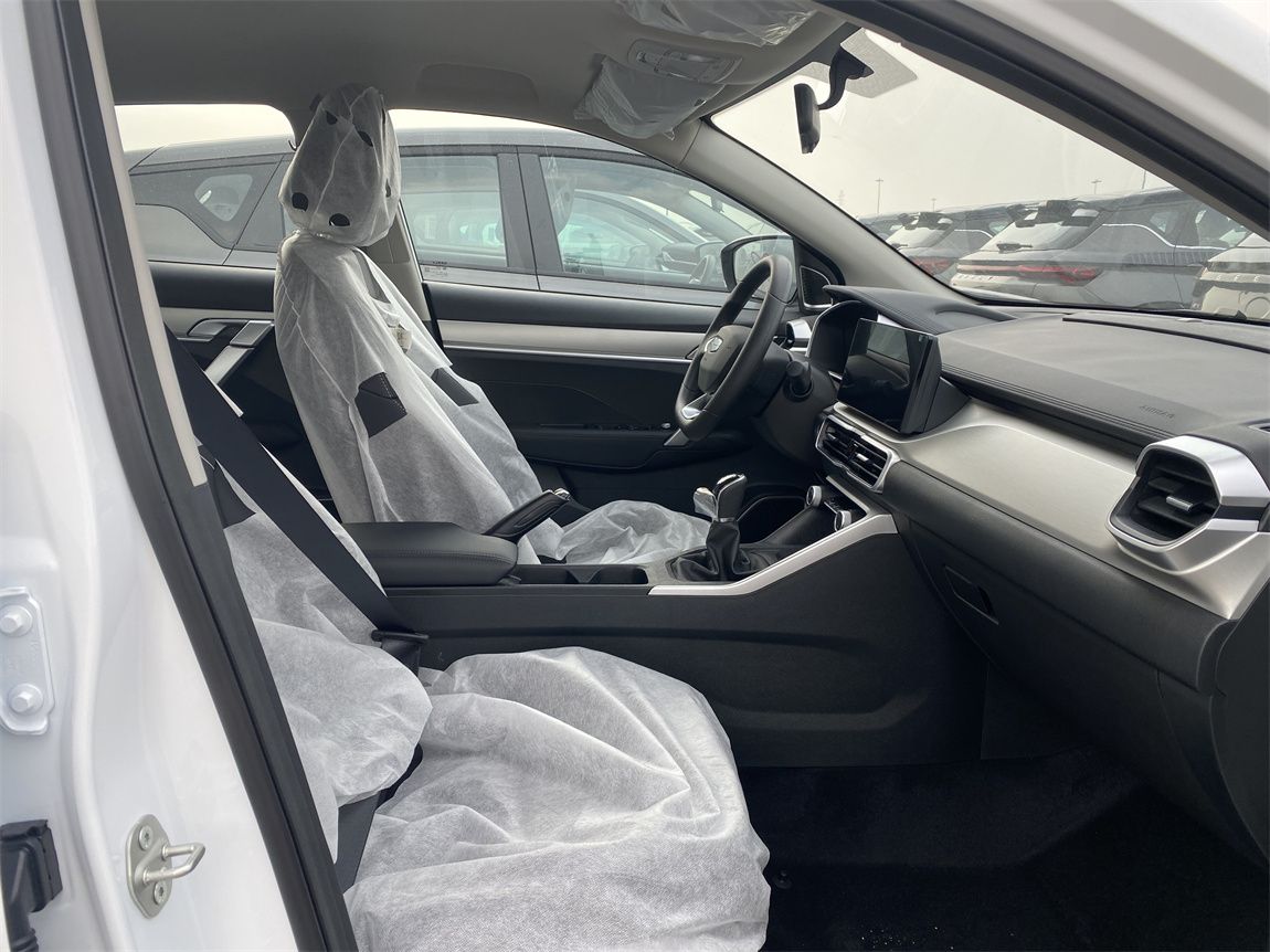 吉利 缤越 2025款 1.5L CVT 超能 5