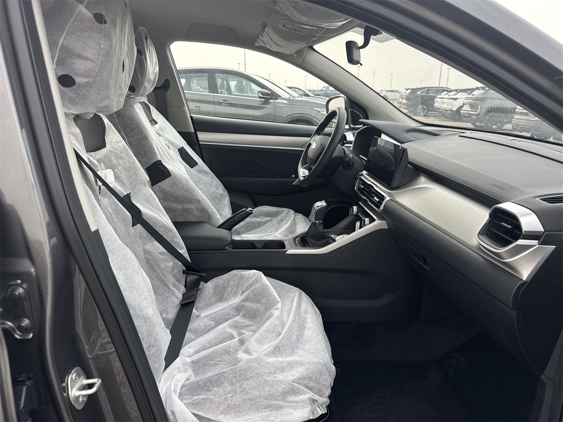 吉利 缤越 2025款 1.5L CVT 超能 5